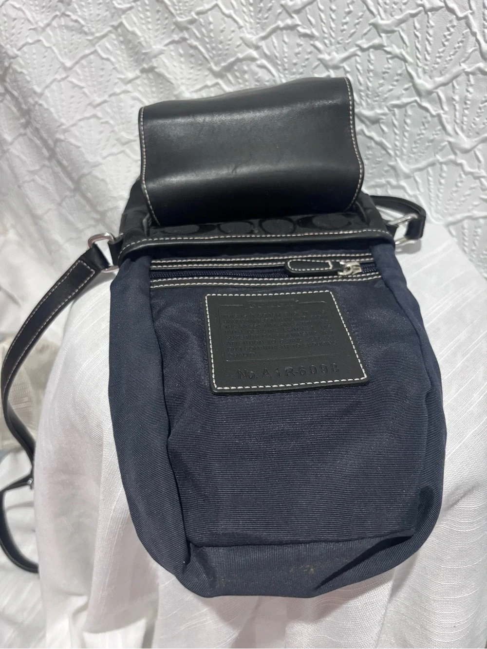 Coach A1R-6098 Black Signature C Leather Crossbody Saddle Bag Y2K